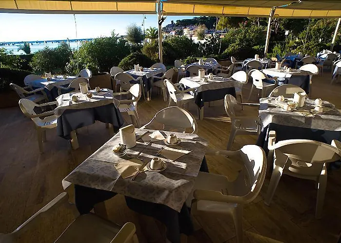 Select Отель 4*