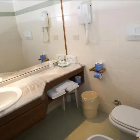 Select Hotel 4*