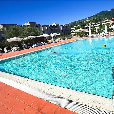 Select Marina di Campo