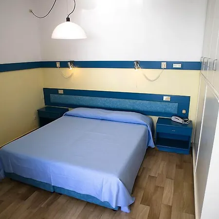 Select Hotel 4*