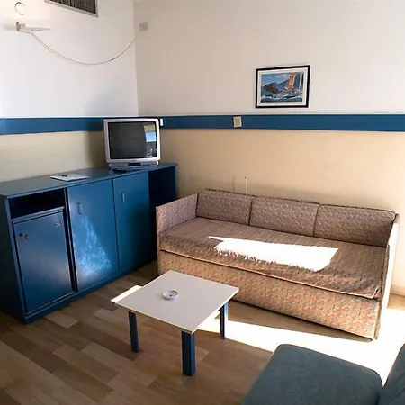 Select Hotel