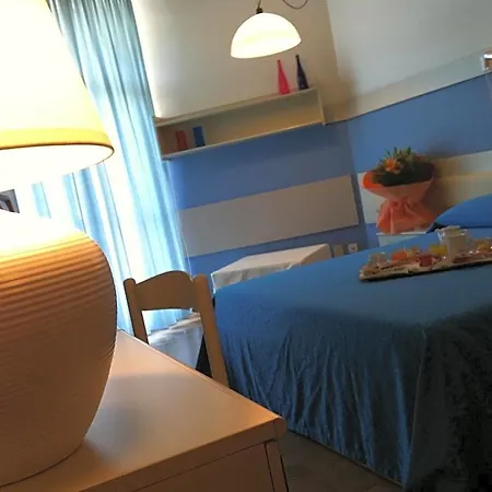 Select Hotel